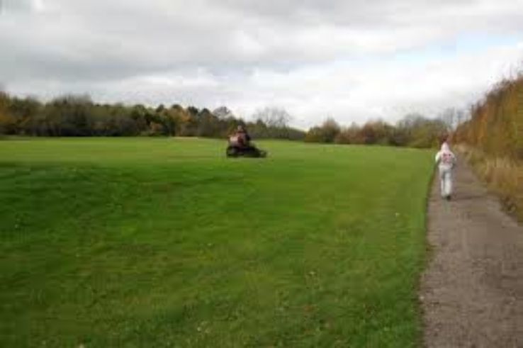 Newbold Comyn Trip Packages