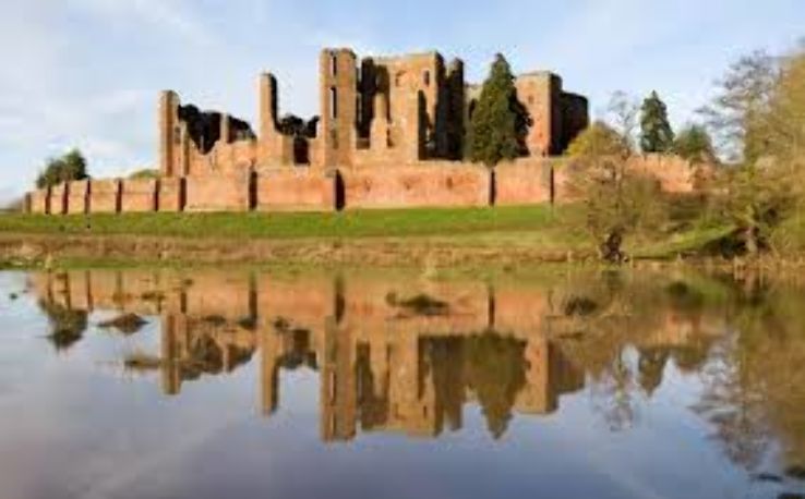Kenilworth Castle Trip Packages