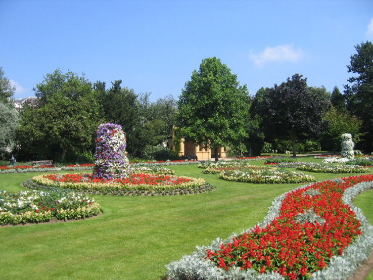 Jephson Gardens Trip Packages