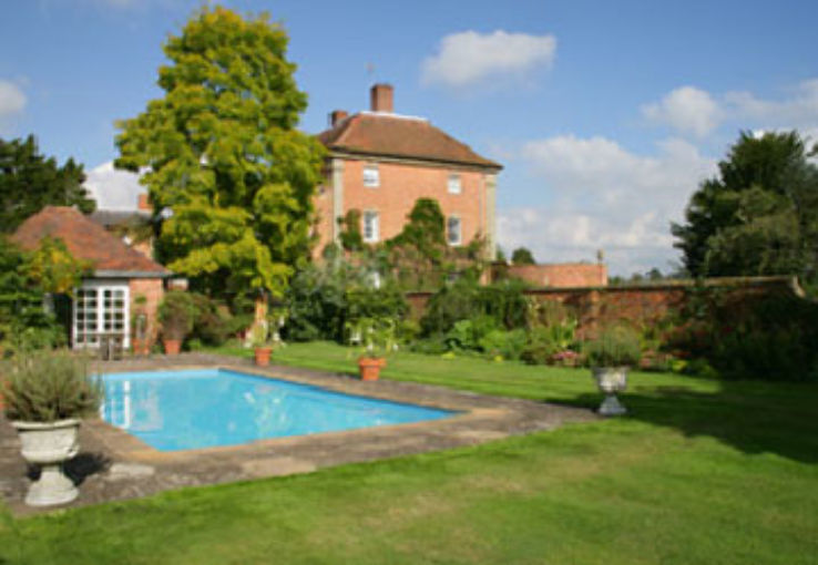 Sherbourne Park Trip Packages