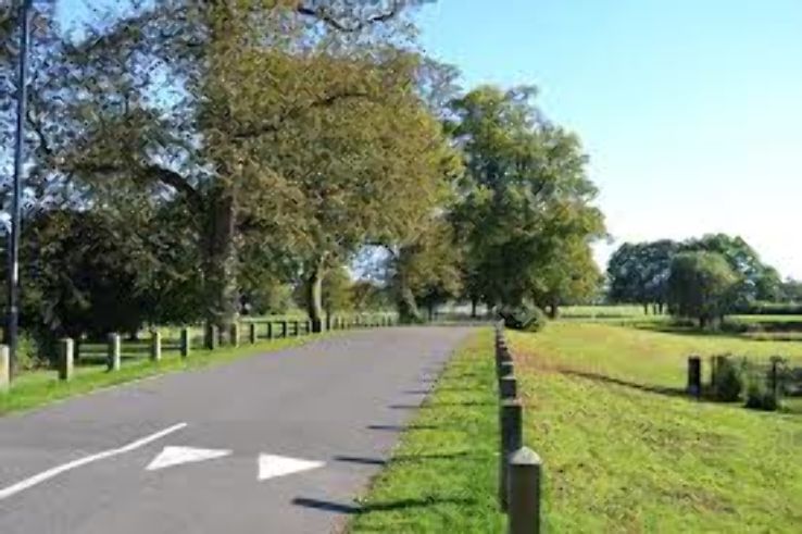 Caludon Castle Trip Packages