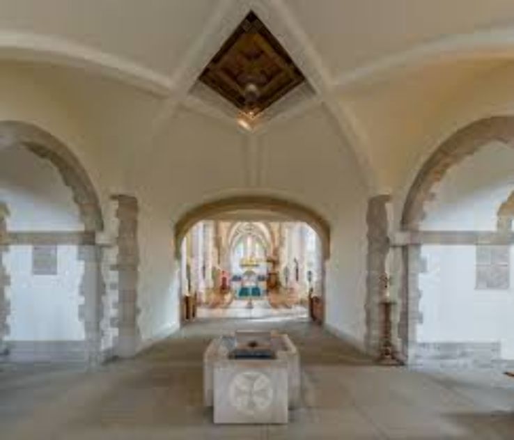 Portsmouth Cathedral  Trip Packages