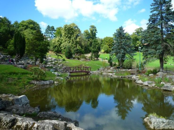 Avenham Park  Trip Packages