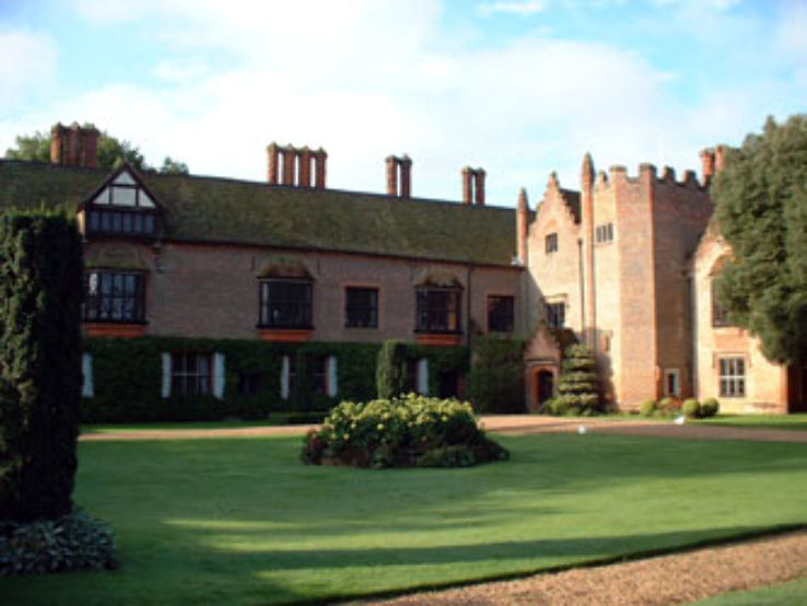 Chenies Manor House Trip Packages