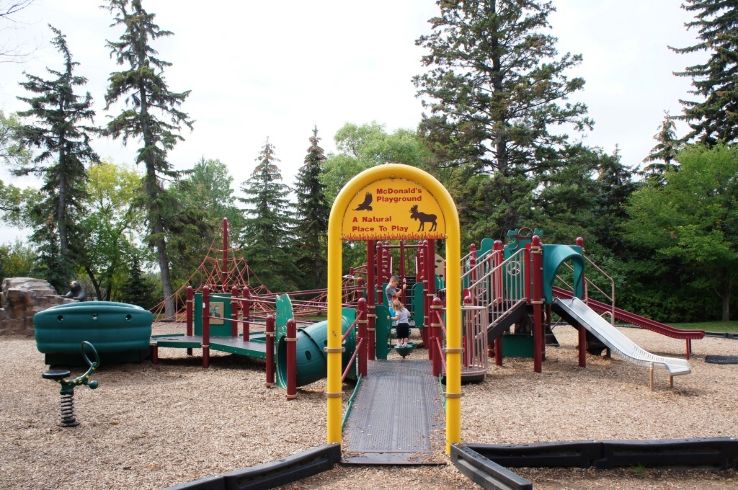 Saskatoon Forestry Farm Park & Zoo  Trip Packages