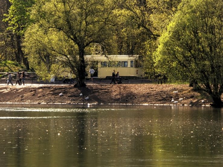 Heaton Park Reservoir  Trip Packages