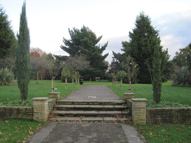 Edgwarebury Park Trip Packages