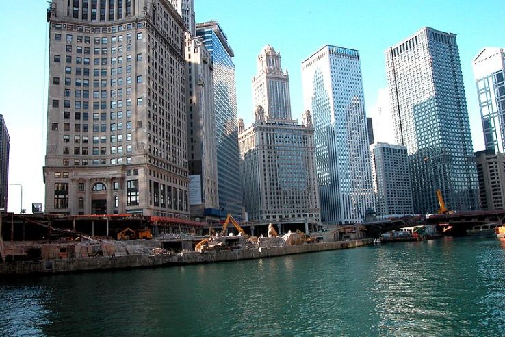 Chicago Riverwalk Trip Packages