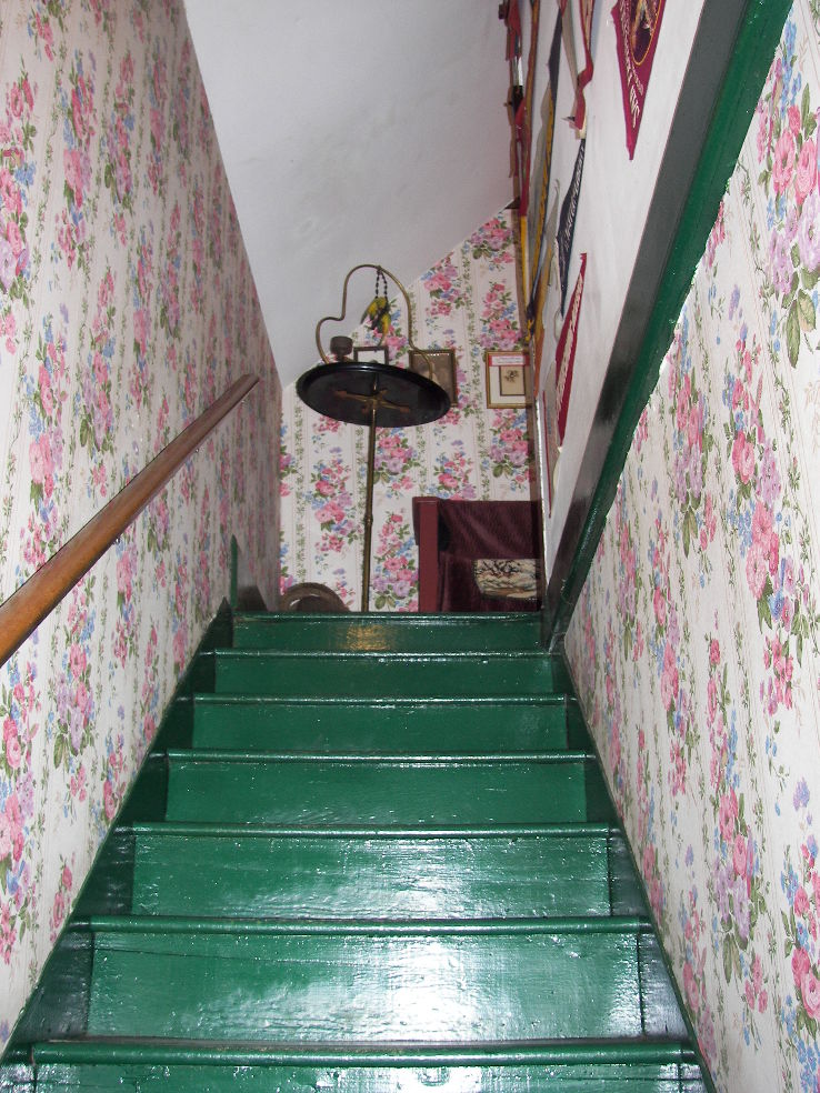 Dollys House Museum Gift Shop Trip Packages