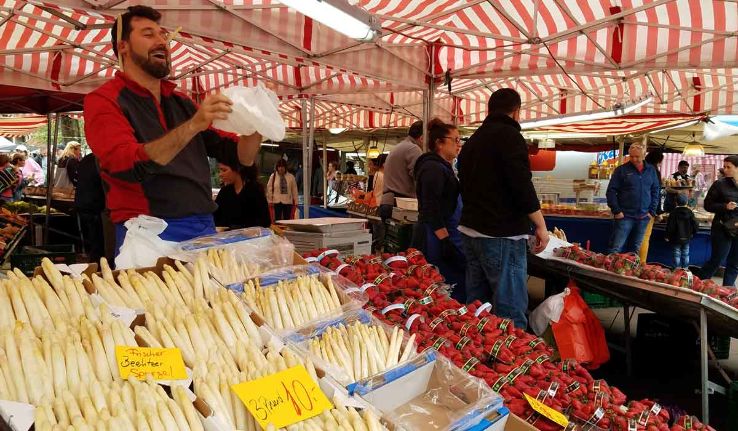 Feast your eyes at food markets Trip Packages