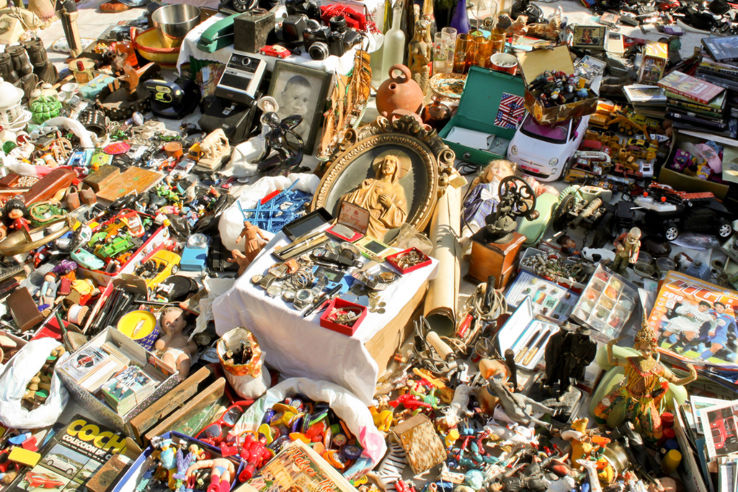 Rummage around a flea market Trip Packages