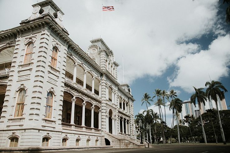 Iolani Palace Trip Packages
