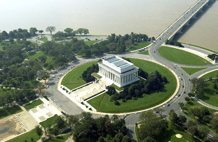 The Lincoln Memorial  Trip Packages