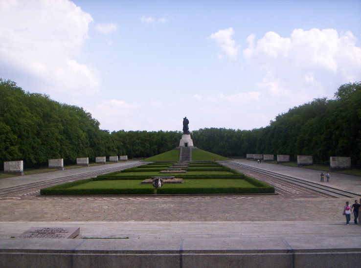 Ponder the futility of war at the Soviet War Memorial Trip Packages