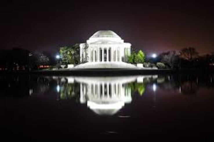 Jefferson Memorial and Tidal Basin  Trip Packages