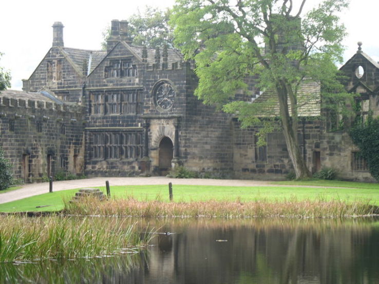 East Riddlesden Hall Trip Packages