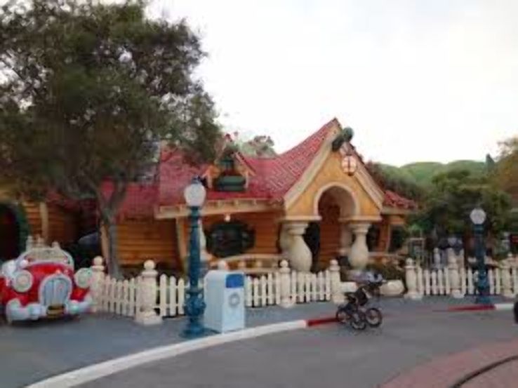 Disneyland Resort Trip Packages