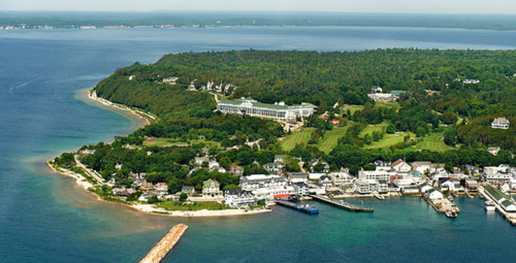Mackinac Island Trip Packages