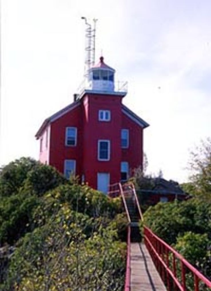 Holland Harbor Light Trip Packages