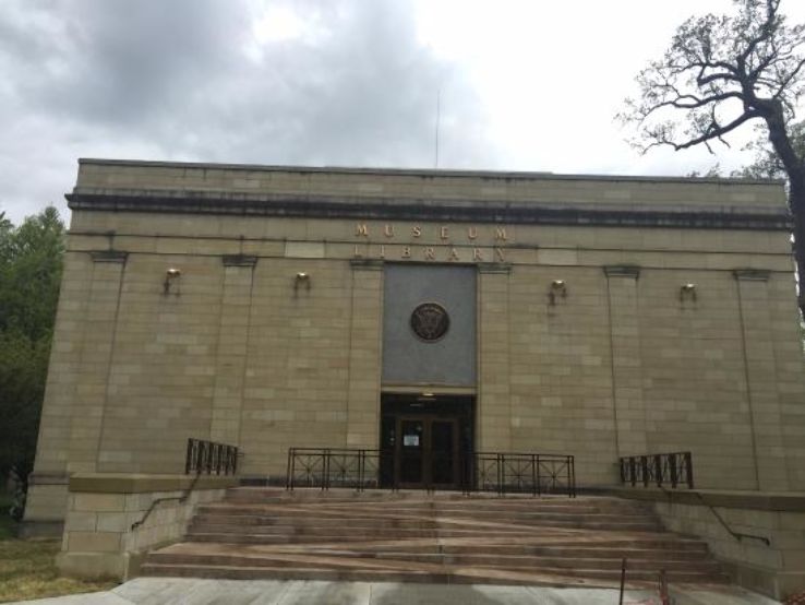 Rutherford B. Hayes Presidential Library & Museums Trip Packages