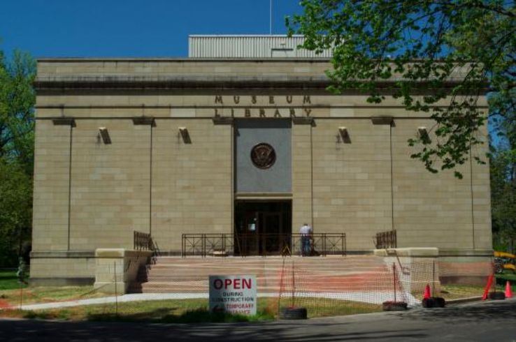 Rutherford B. Hayes Presidential Library & Museums Trip Packages