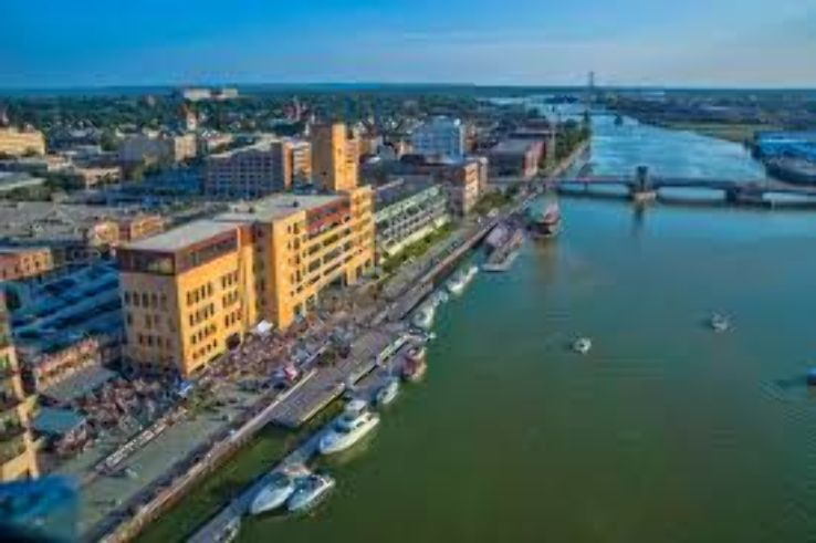 Bay Citys Downtown Trip Packages