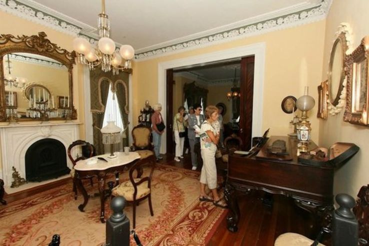 Lyndon House Arts Center Trip Packages