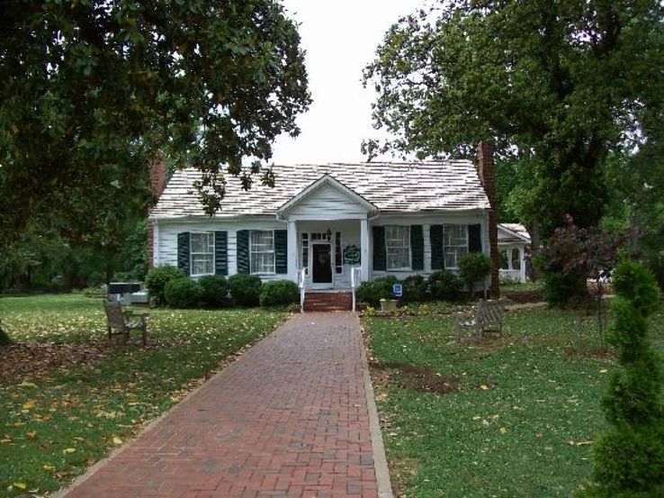 Ivy Green Trip Packages