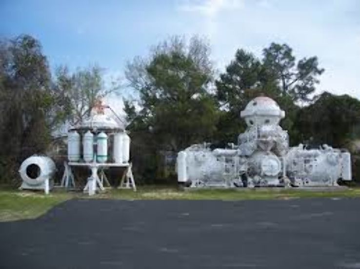 Man in the Sea Museum Trip Packages