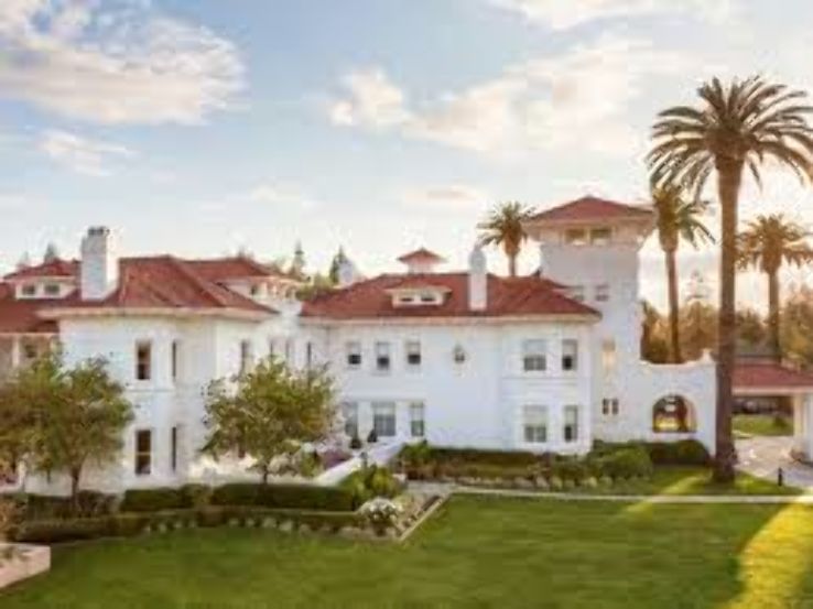 Spend The Night At Hayes Mansion Trip Packages