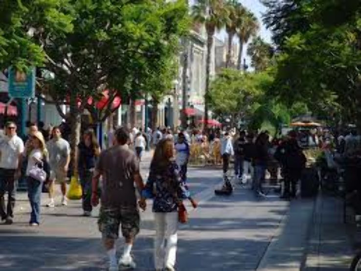 Third Street Promenade  Trip Packages