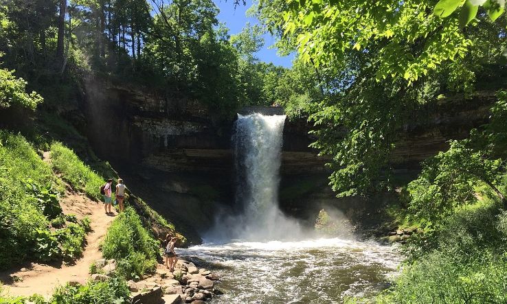 Minnehaha Regional Park Trip Packages