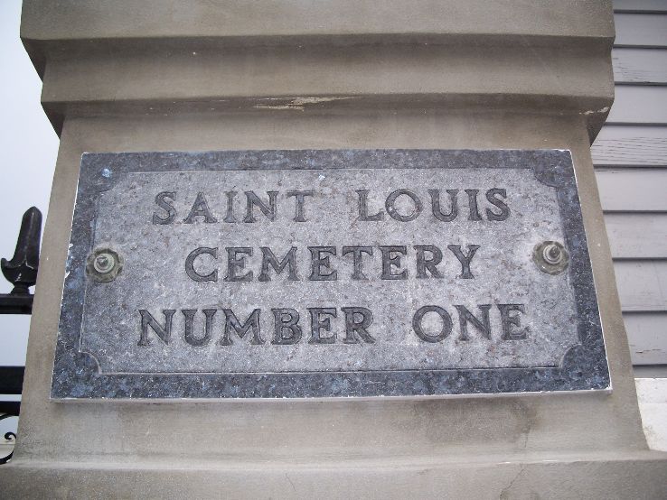 Saint Louis Cemetery Trip Packages