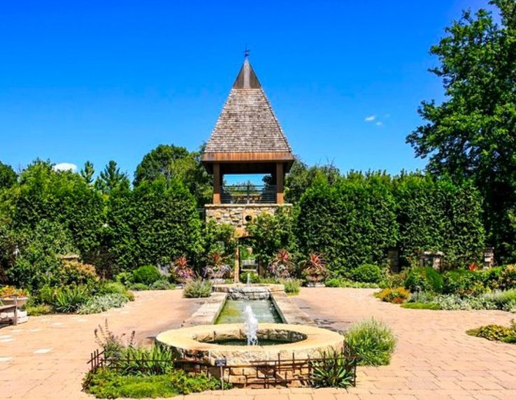 Olbrich Botanical Gardens Trip Packages
