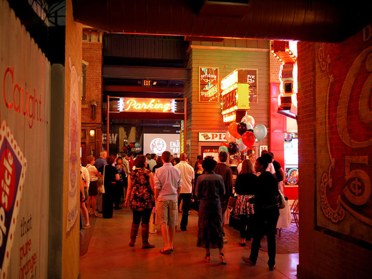 American Sign Museum Trip Packages