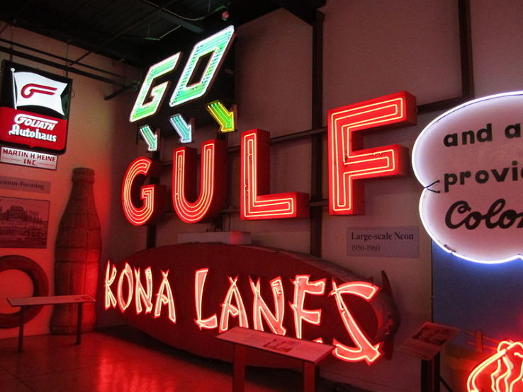 American Sign Museum Trip Packages