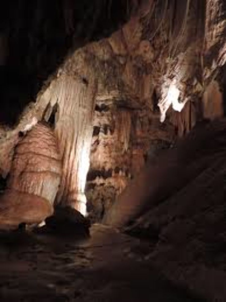 Talking Rocks Cavern Trip Packages
