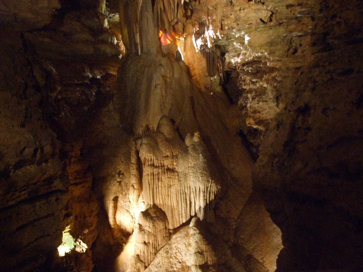 Talking Rocks Cavern Trip Packages