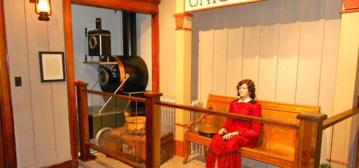 Chudnow Museum of Yesteryear  Trip Packages