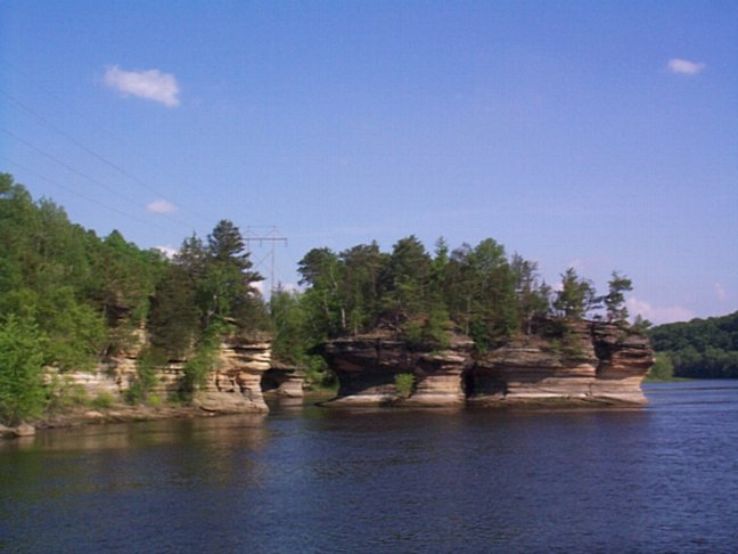The Dells of the Wisconsin River Trip Packages