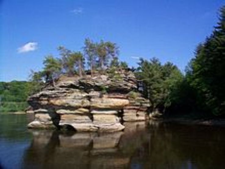 The Dells of the Wisconsin River Trip Packages