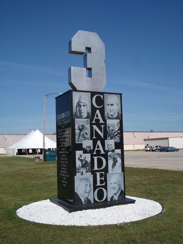 The Green Bay Packers: Lambeau Field and the Walk of Legends Trip Packages