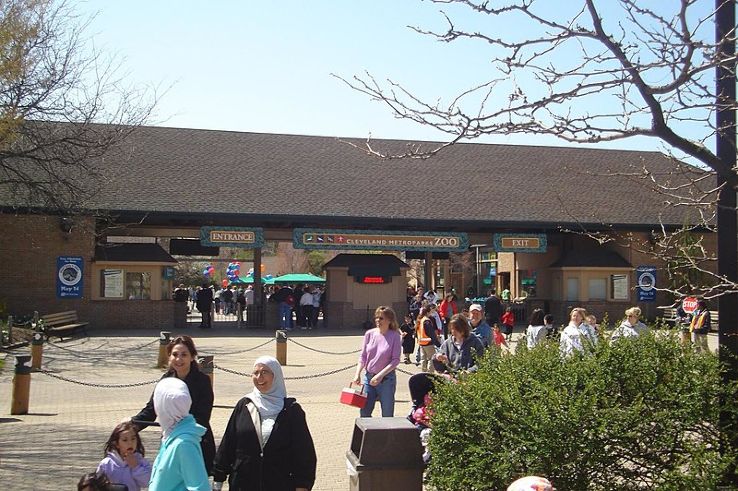 Cleveland Metroparks Zoo Trip Packages