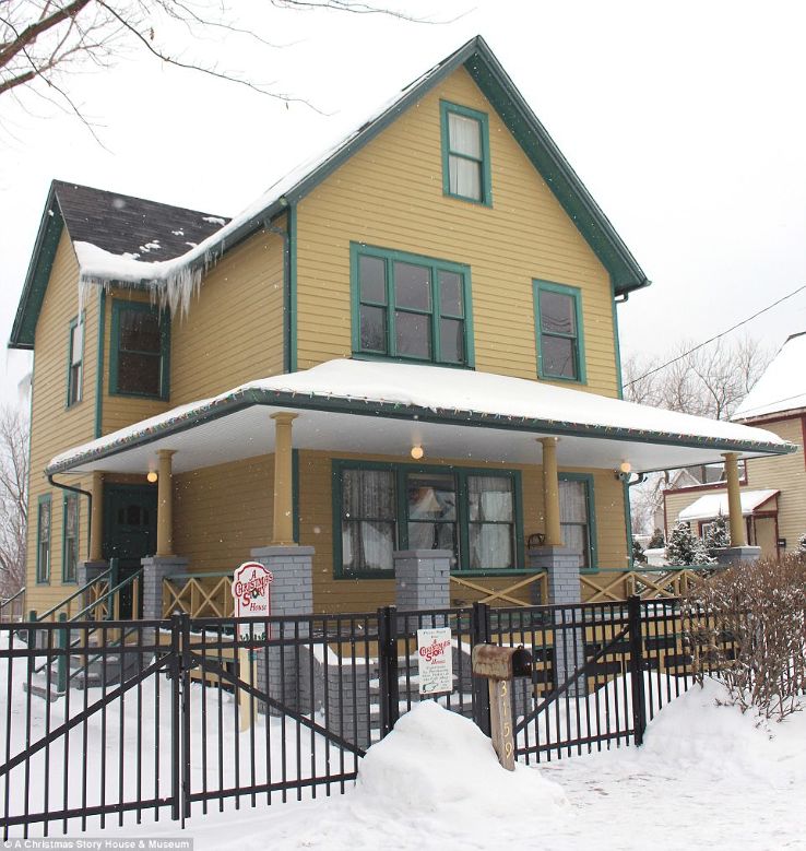 A Christmas Story House and Museum Trip Packages