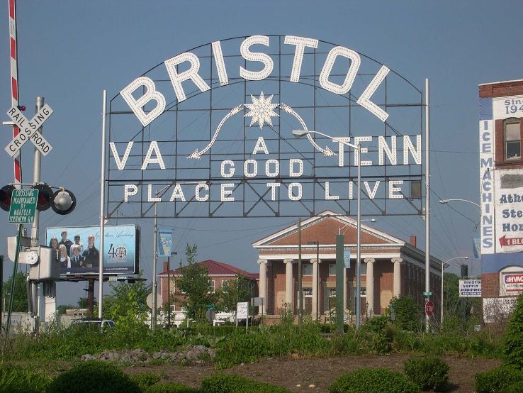 Bristol Virginia-Tennessee Slogan Sign Trip Packages