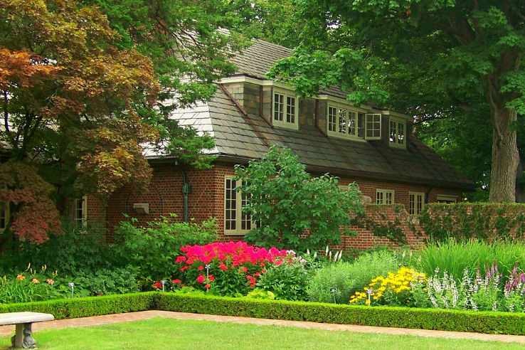 Applewood Estate Trip Packages