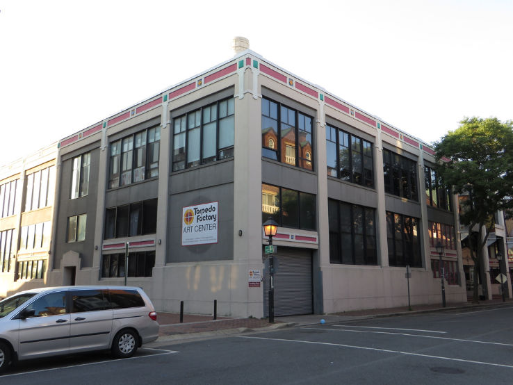 Torpedo Factory Art Center  Trip Packages