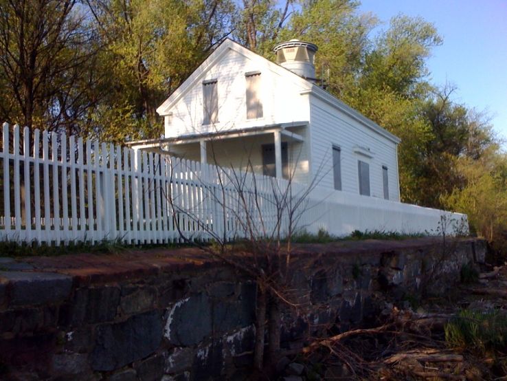 Jones Point Lighthouse Trip Packages