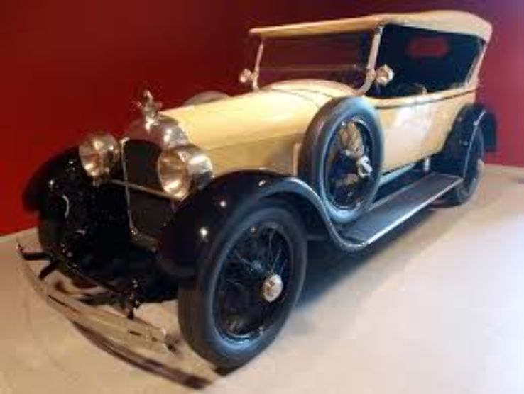 Hollywood Star Cars Museum Trip Packages