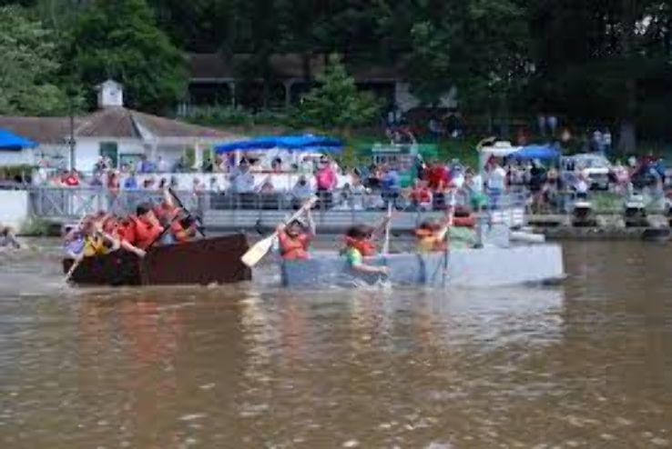 Lake Accotink  Trip Packages